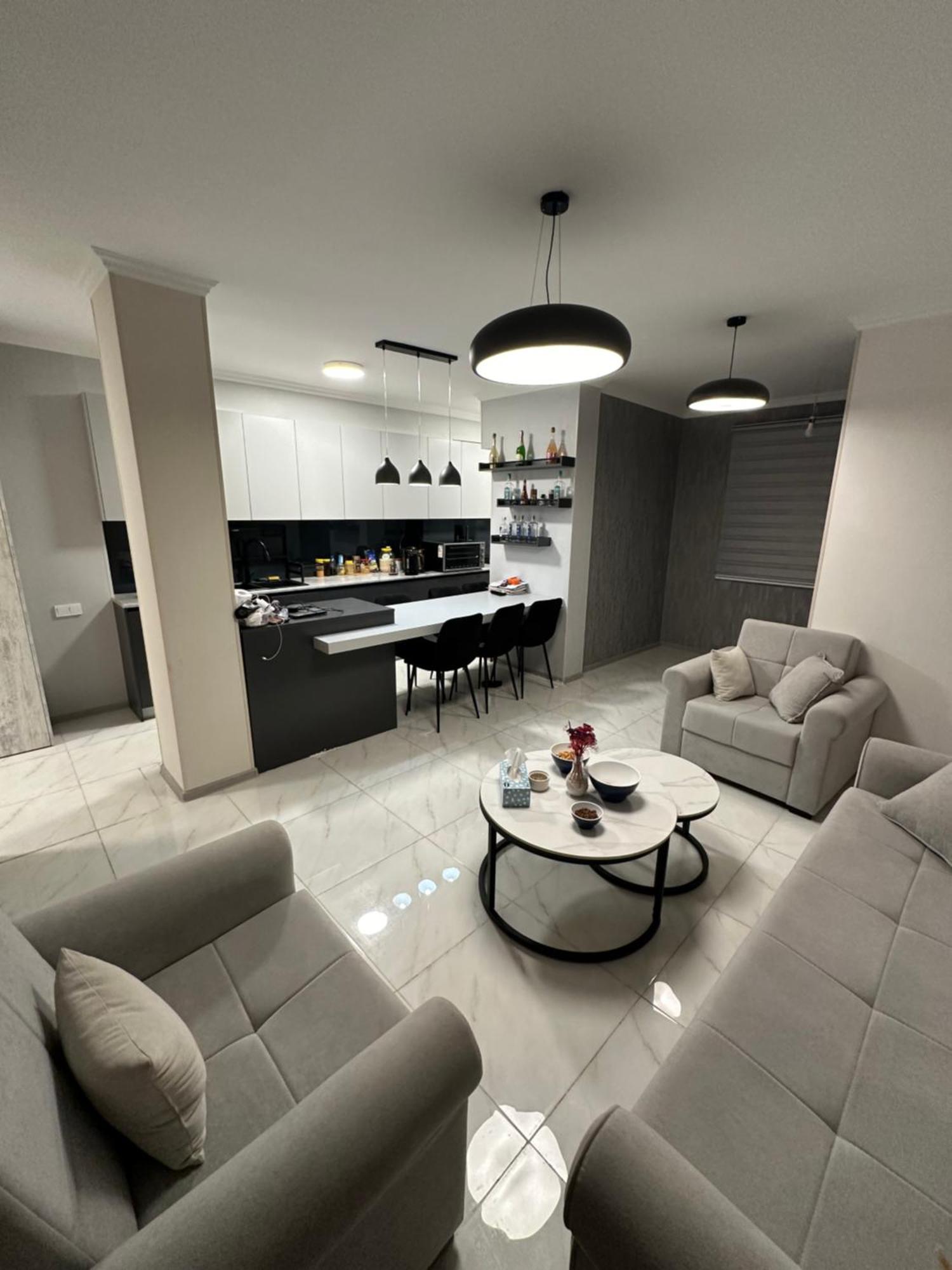 Elegant Escape In City Center Yerevan Bagian luar foto